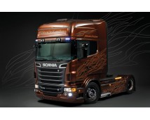 Italeri 3897 Scania R730 Black Amber 1:24