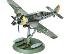 Revell 1:32 Focke Wulf Fw190 F-8 Schlachter        04869