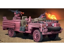 Italeri 1:35 Land Rover S.A.S. Recon Vehicle Pink Panther      6501